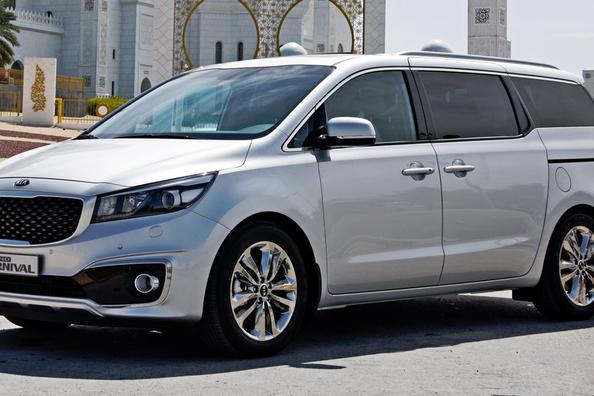 Recension av minibussen KIA Carnival