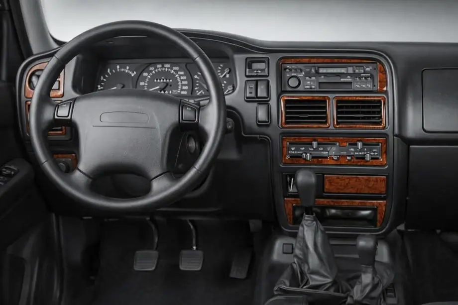 Opel Frontera 1991–1998 Instrumentpanelskydd Foto 1