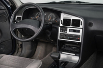 Peugeot 405 1987–1997 Instrumentpanelsöverdrag (1992-1995) foto 1