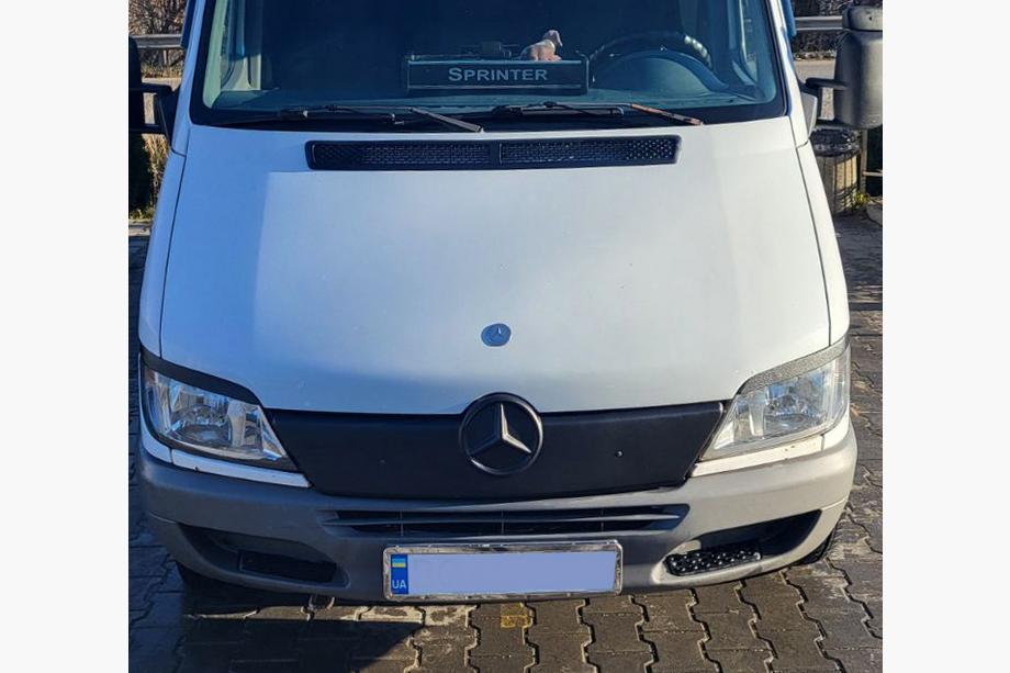 Mercedes Sprinter W901/902/903/904/905 1995–2006 Vintertäckning för frontgrillen 1995-2000, matt Image
