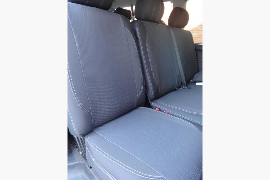 Volkswagen T5 2010–2015 Sätesöverdrag (konstläder↗tyg, Premium) Fram (2+1) Foto 8