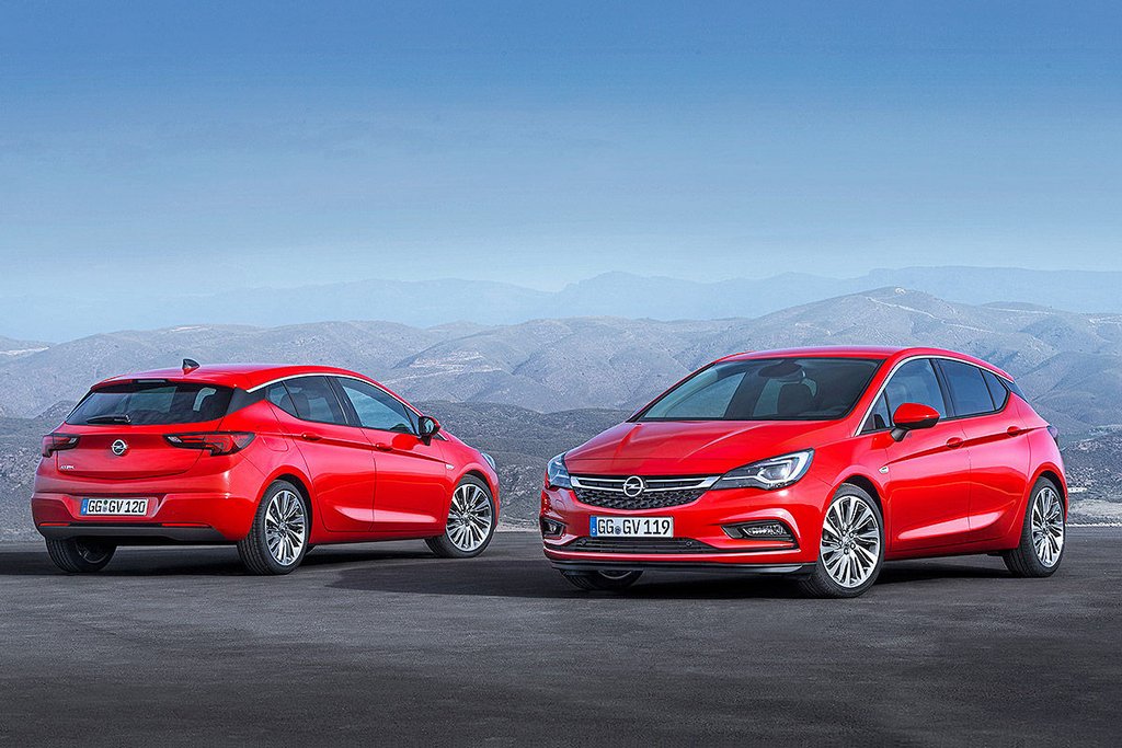 Fem­dörrars halvkombi Opel Astra K