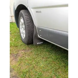 Främre stänklappar (sats)