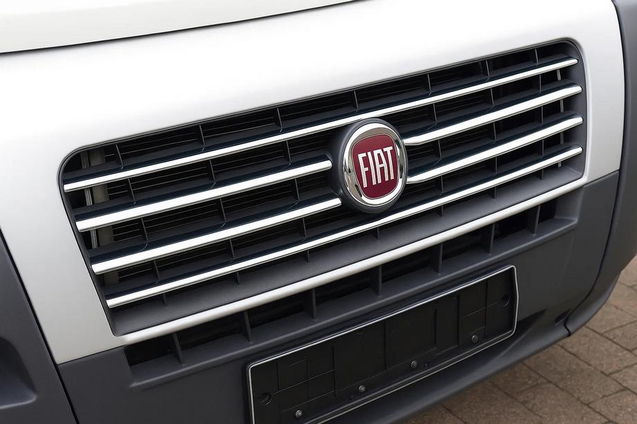 Fiat Ducato 2006–2025 Kromlister för kylargrill 2006-2014 (6 st, rostfritt stål) Image