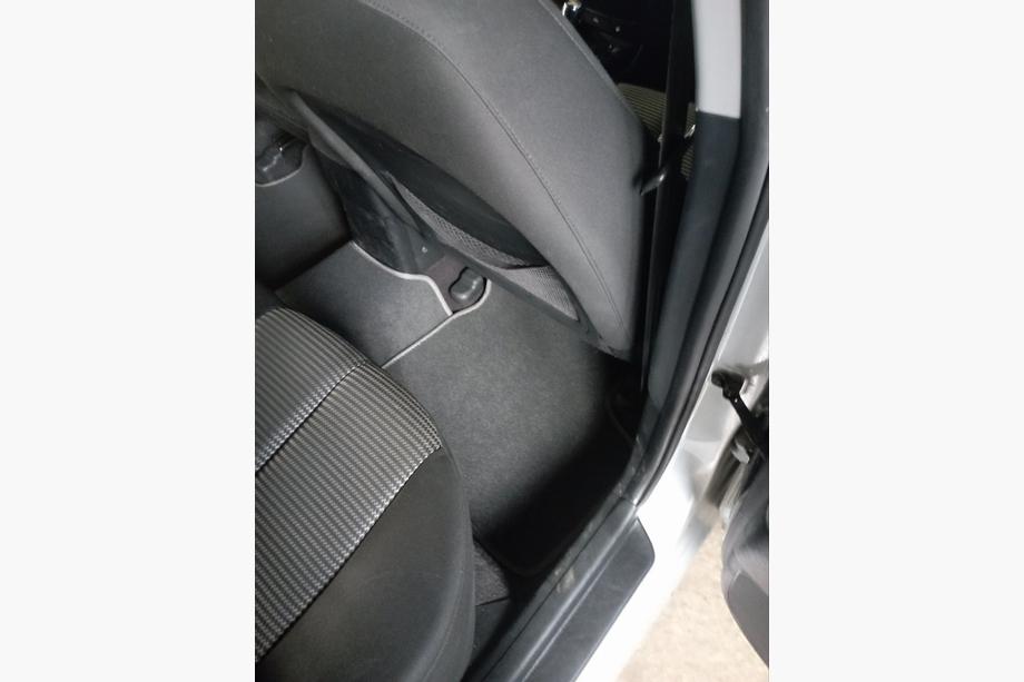 Hyundai Elantra (HD) 2006–2011 Textilmattor för kupén (Velgum) Foto 6