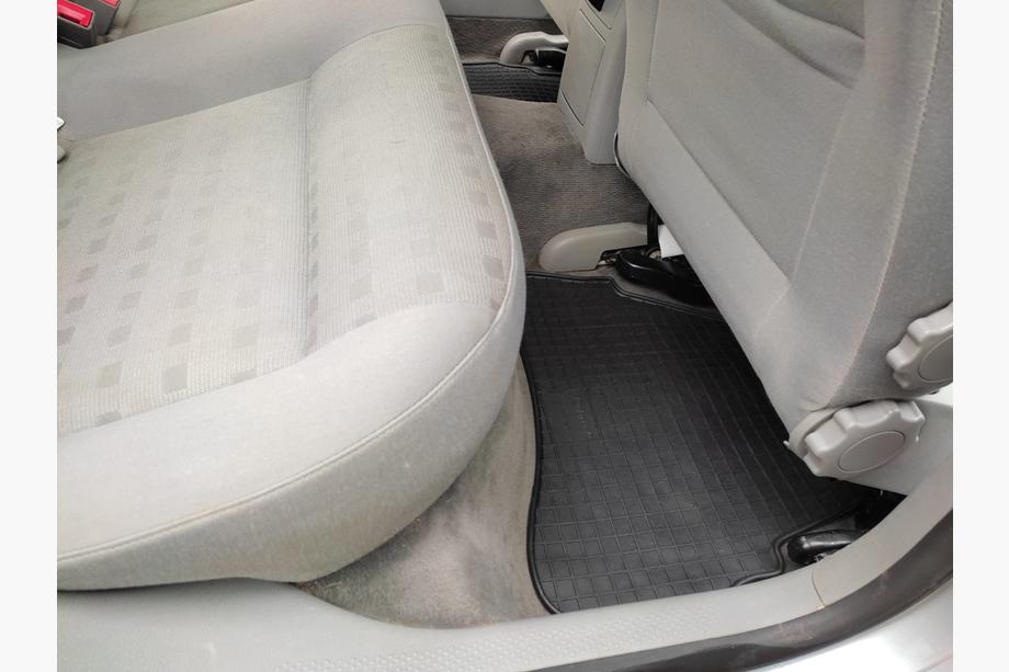 Volkswagen Passat B5 1997–2005 Gummimattor för kupén (4 st, Polytep) Foto 6