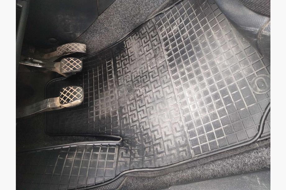 Seat Cordoba 2000–2009 Gummimattor för kupén (4 st, Polytep) Image