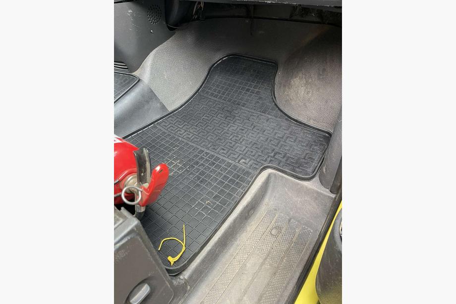 Mercedes Vito W639 2004–2014 Gummimattor för kupén (3 st, Polytep) Foto 2