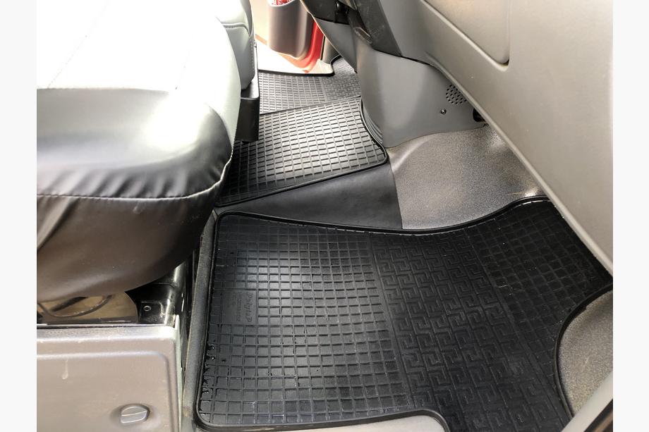 Mercedes Vito W639 2004–2014 Gummimattor för kupén (3 st, Polytep) Foto 6