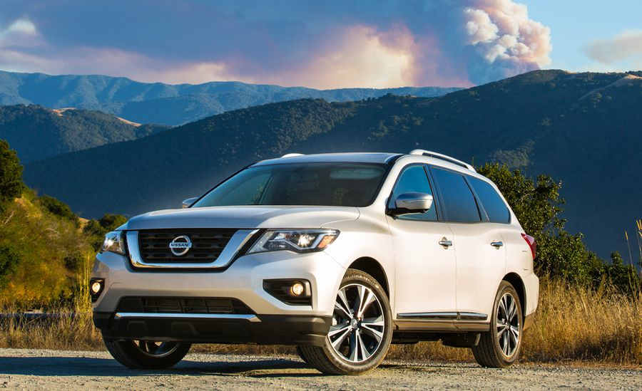 Test av uppdaterade 7-sitsiga crossovern Nissan Pathfinder