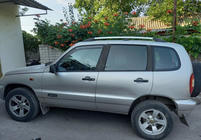 Chevrolet Niva 1998–2020 Kromade takrails foto 2