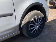 Volkswagen Caddy 2010–2015 Hjulhuslister (matt svart) Kort hjulbas, 2 sidodelar (plast) foto 8