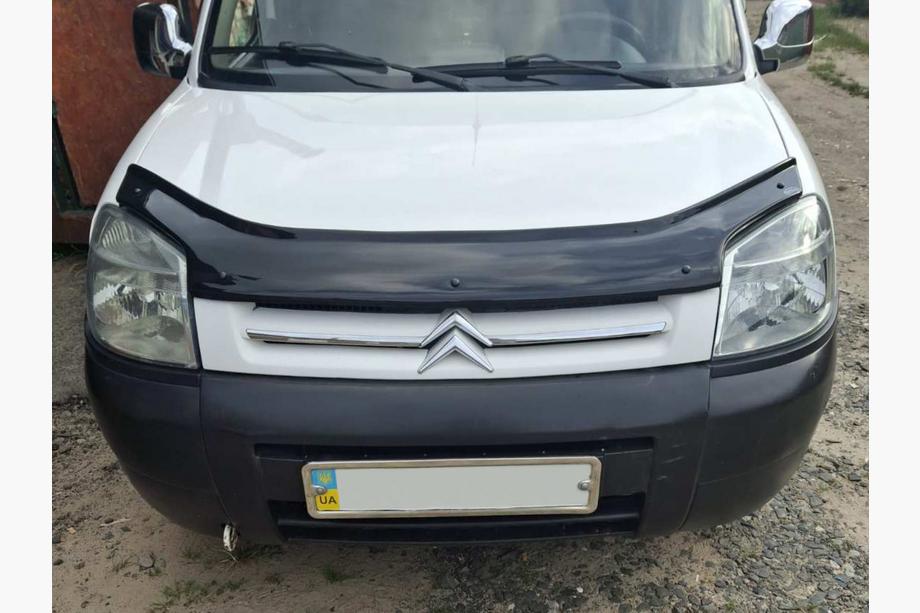 Citroen Berlingo 1996–2008 Huvdeflektor Eurocap (2003-2008) Image
