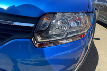 Dacia Logan II 2013–2022 Strålkastarlist (2 st, rostfritt stål) foto 3