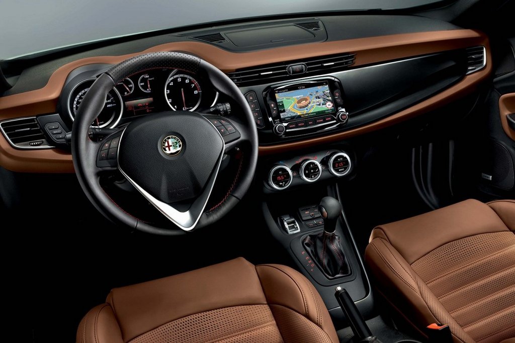 Test av femdörrars hatchbacken Alfa Romeo Giulietta