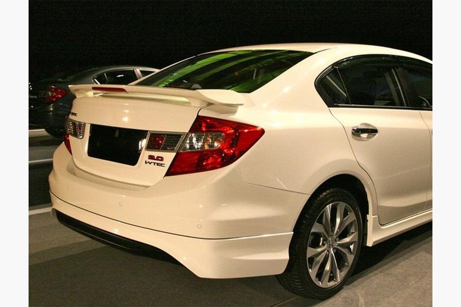 Honda Civic Sedan IX 2011–2016 Bakre stötfångaröverlägg (för lackering) Image