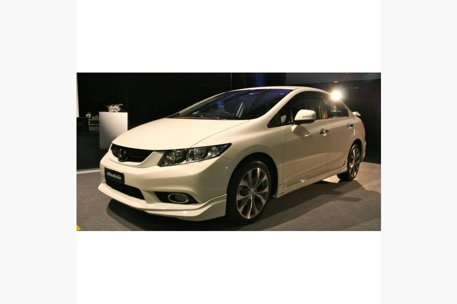 Honda Civic Sedan IX 2011–2016 Frontstötfångarläpp (för lackering) Image