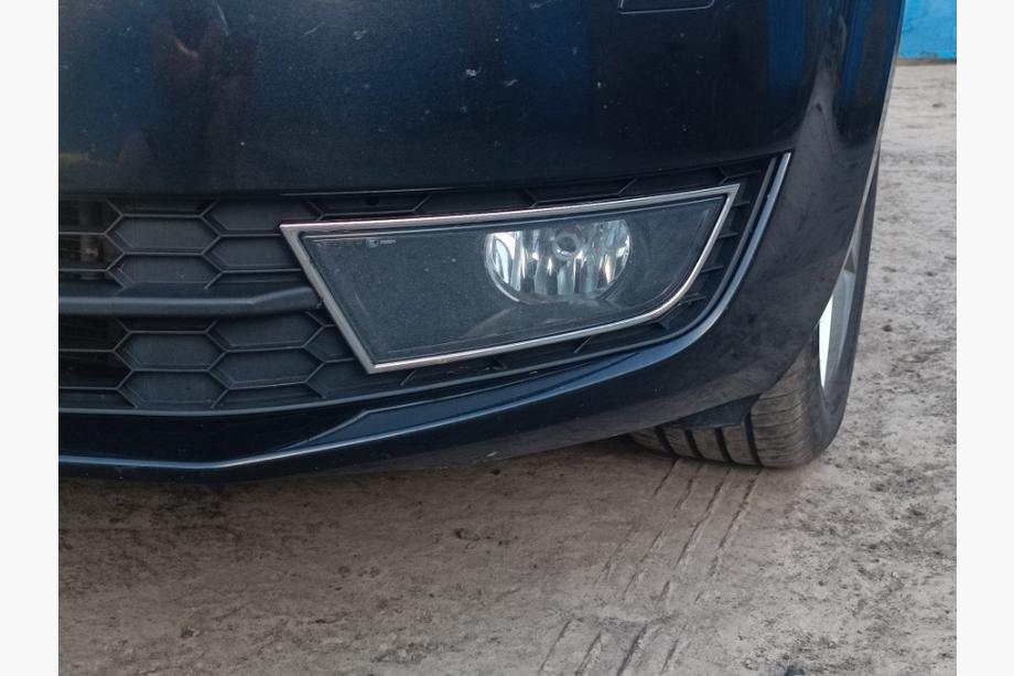 Skoda Octavia III A7 2013–2019 Kromringar för dimljus (2 st) Foto 4