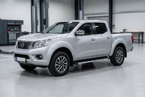Nissan Navara/NP300 2016– Sidosteg Fullmond (2 st, aluminium) foto 1