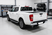 Nissan Navara/NP300 2016– Sidosteg Tayga Grey (2 st, aluminium) foto 1