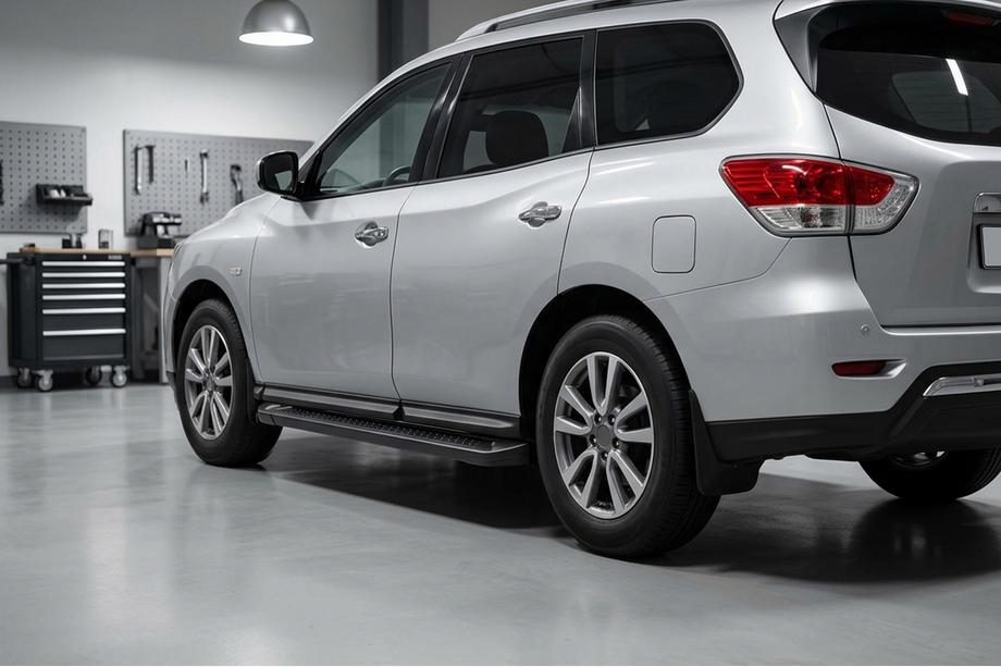 Nissan Pathfinder R52 2012–2021 Sidosteg Allmond Black (2 st, aluminium) Image