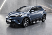 Toyota C-HR 2016–2023 Sidosteg RedLine V1 (2 st, aluminium) foto 1