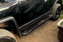 Toyota FJ Cruiser 2006–2022 Sidosteg Allmond Black (2 st, aluminium) foto 1