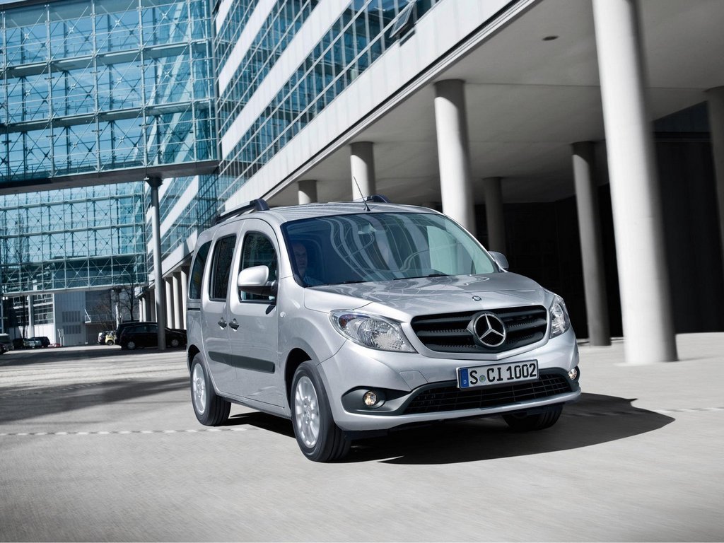 Test av den kompakta minibussen Mercedes-Benz Citan