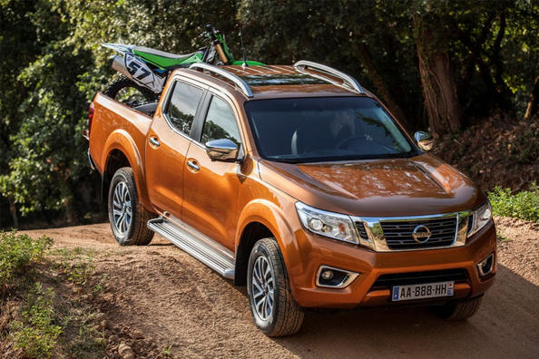 Tredje generationens pickup Nissan Navara NP300