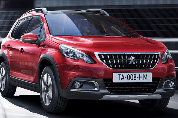 Recension av den kompakta crossovern Peugeot 2008