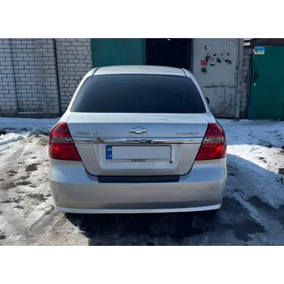 Bakre stötfångarskydd i plast med kant Chevrolet Aveo T250 2005–2011 foto 1