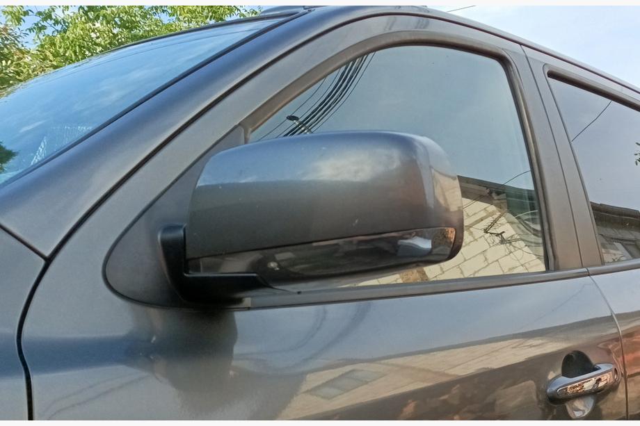 Hyundai Santa Fe 2 2006–2012 Spegelkåpor (2 st, rostfritt stål) Image