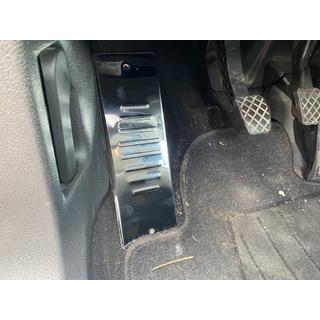 Fotstödsskydd i rostfritt stål Volkswagen Tiguan 2007–2016 foto 2
