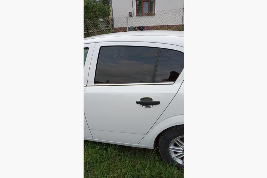 Opel Astra H 2004–2013 Handtagsskålar (4 st, rostfritt stål) Foto 6