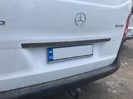 Mercedes Vito/V-klass W447 2014– List ovanför registreringsskylten BlackChrome (rostfritt) foto 2