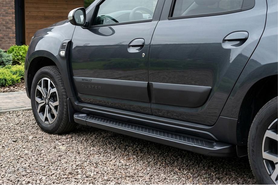 Dacia Duster 2018–2024 Sidosteg Allmond Black (2 st, aluminium) Image