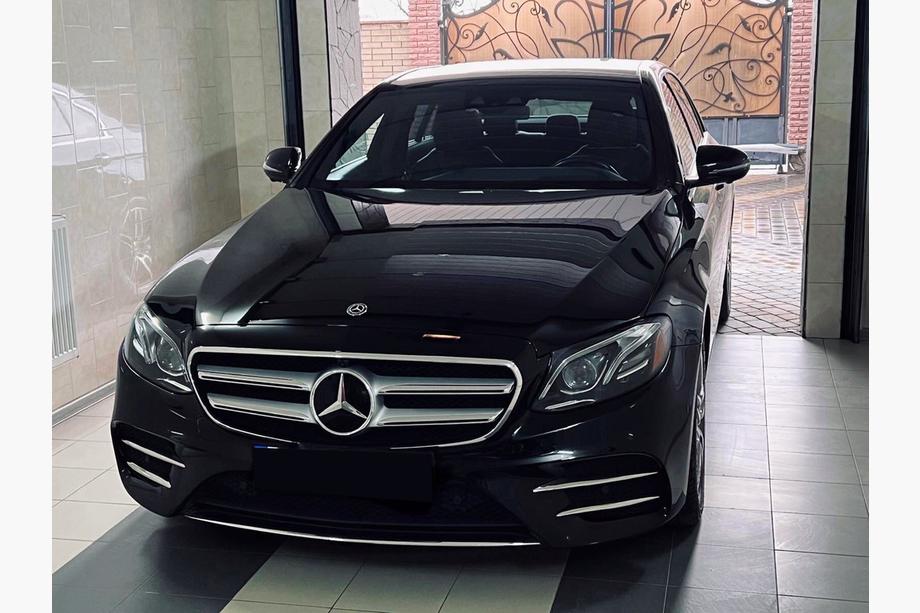 Mercedes E-klass W213 2016–2023 Sidolister för främre stötfångaren 2016-2019 (rostfritt stål) Image