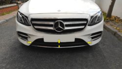 Mercedes E-klass W213 2016–2023 Kromlist till främre stötfångare 2016-2019 (rostfritt) foto 2