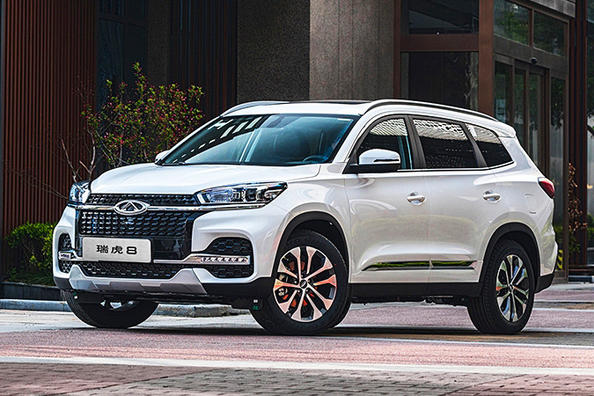 Sjūsitsig crossover Chery Tiggo 8
