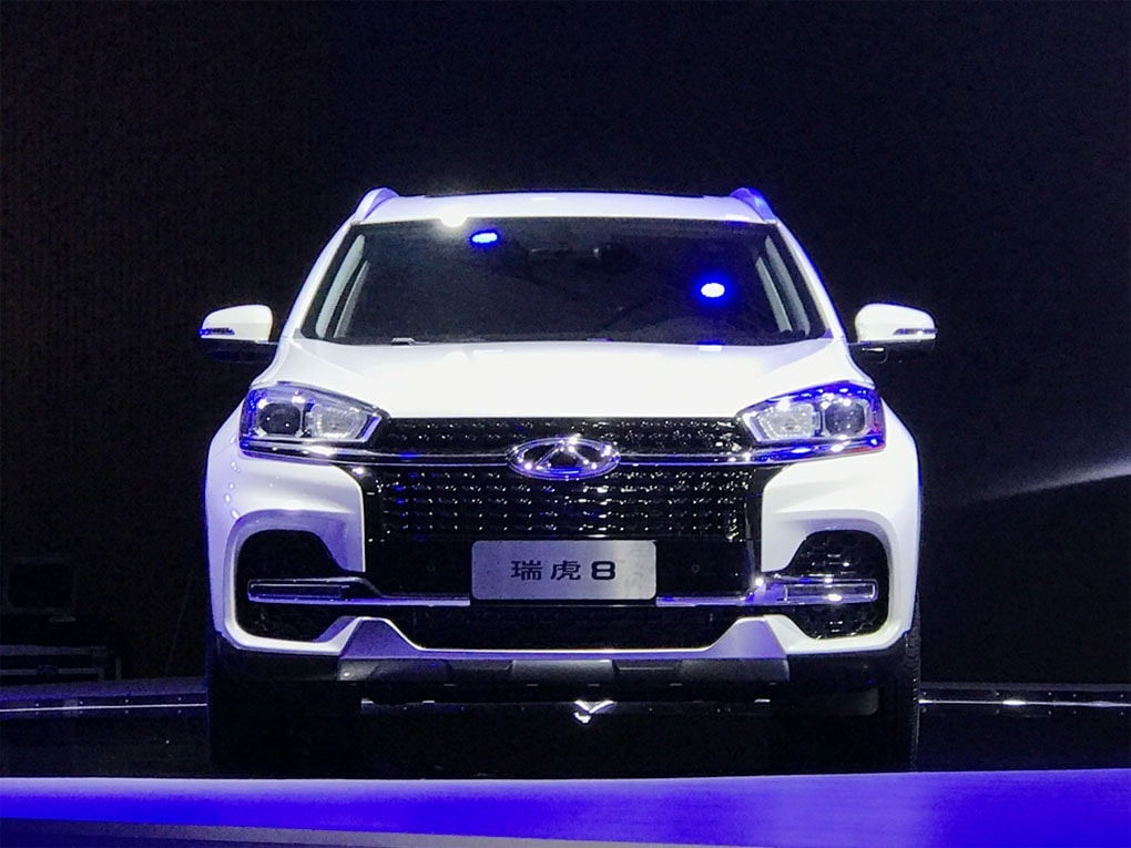 Sjūsitsig crossover Chery Tiggo 8