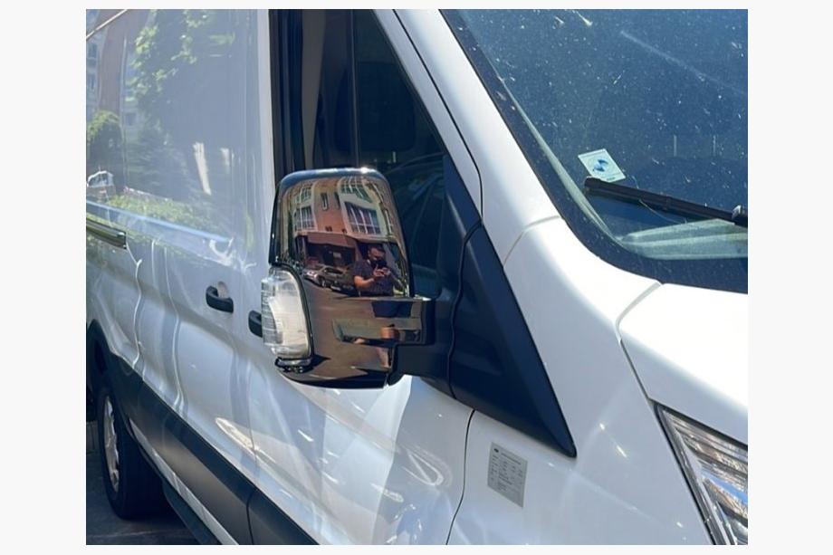 Ford Transit 2014– Spegelkåpor svart krom (2 st, plast) Image