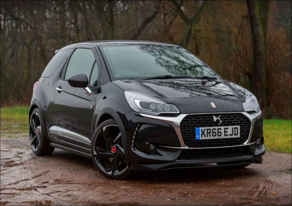 Test av tredörrars halvkombin Citroen DS 3