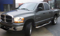 Dodge RAM (DT) 2018– Vinklade sidrör (2 st, rostfritt) foto 1
