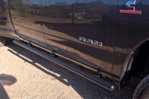 Dodge RAM (DT) 2018– Standard sidorör (2 st, rostfritt) foto 3