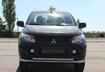 Mitsubishi L200 2015–2024 Främre frontbåge ST014 (rostfritt) foto 1
