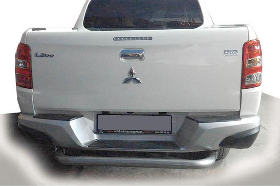 Mitsubishi L200 2015–2024 Bakre skyddsbåge AK007 (rostfritt) Foto 1