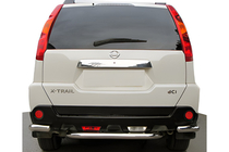 Nissan X-trail T31 2007–2014 Bakre hörndelar till mittbåge AK0073 (2 st, rostfritt) foto 1