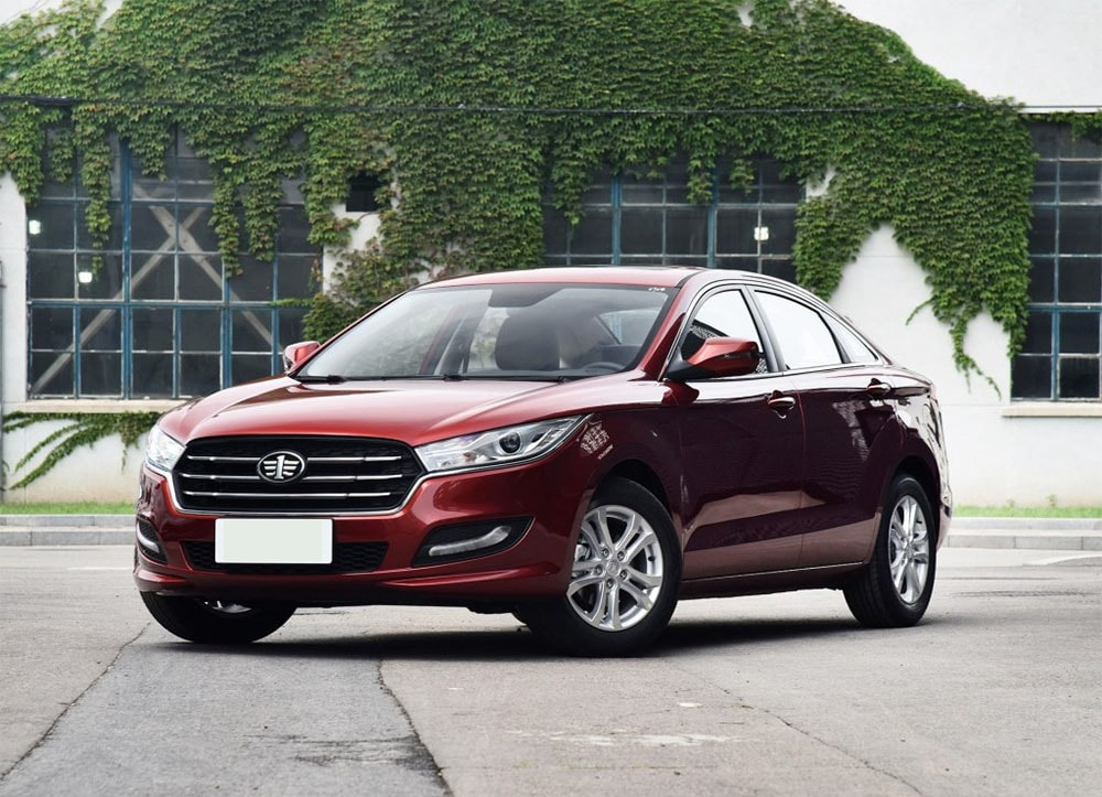 Test av andra generationens sedan FAW Besturn B50