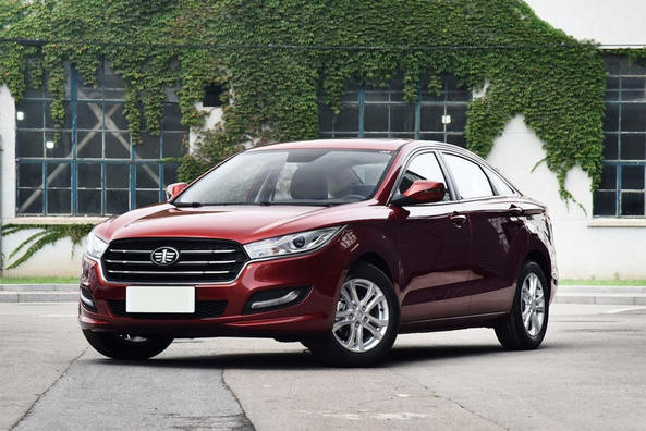 Test av andra generationens sedan FAW Besturn B50