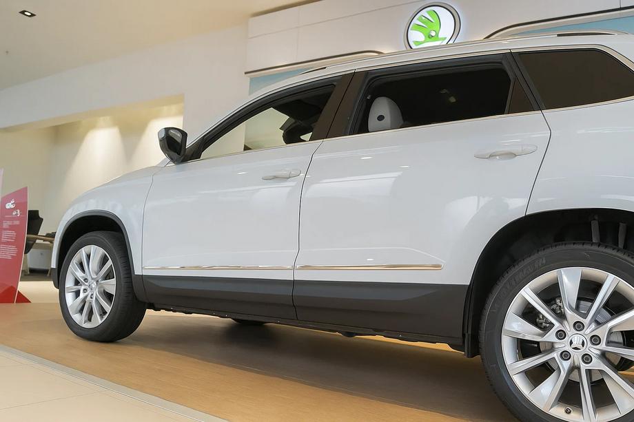 Skoda Karoq 2018– Dörrlist (rostfritt stål) Image